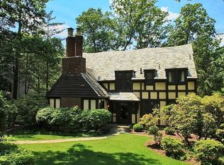 62 Afterglow Ave, Verona, NJ 07044