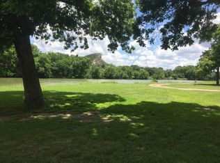 600 S 6th St, Junction, TX 76849