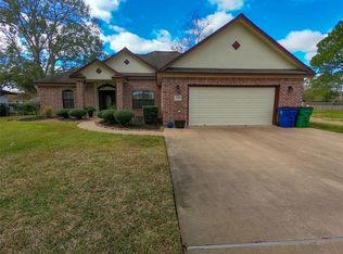 429 N Amherst Dr, West Columbia, TX 77486