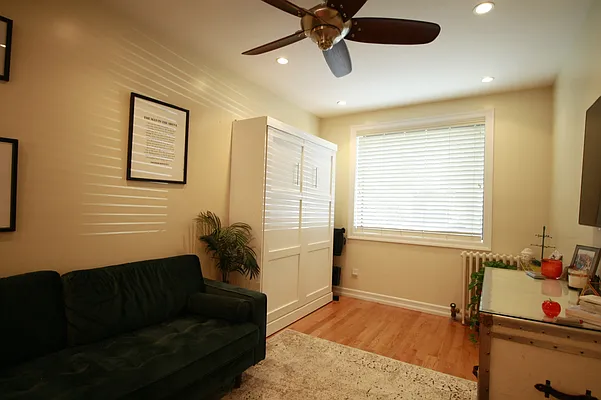 Rented by Grand & Co. | media 25