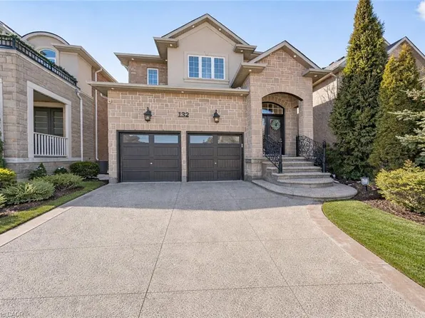 132 Grandell Dr, Hamilton, ON L9K 0H7