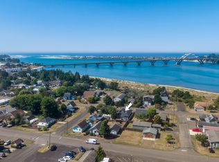 945 NE Commercial St, Waldport, OR 97394