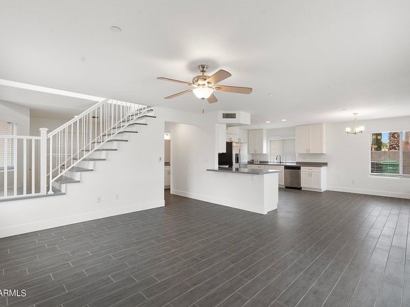 5th image of 2704 S SAWYER Circle