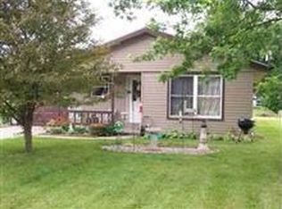 901 Terrace Ln, Delphi, IN 46923