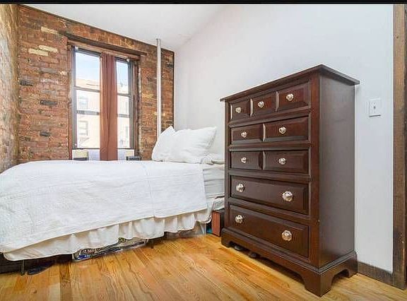 3rd image of 346 E 13th St APT 16