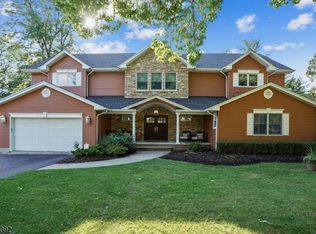 28 Lenox Rd, Wayne, NJ 07470