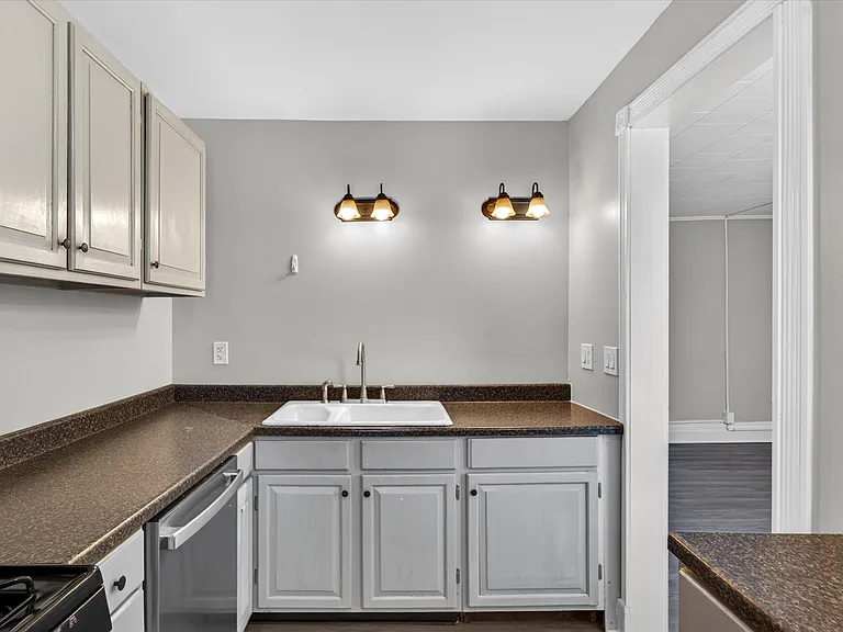455 S Goodman St #A — Photo 5