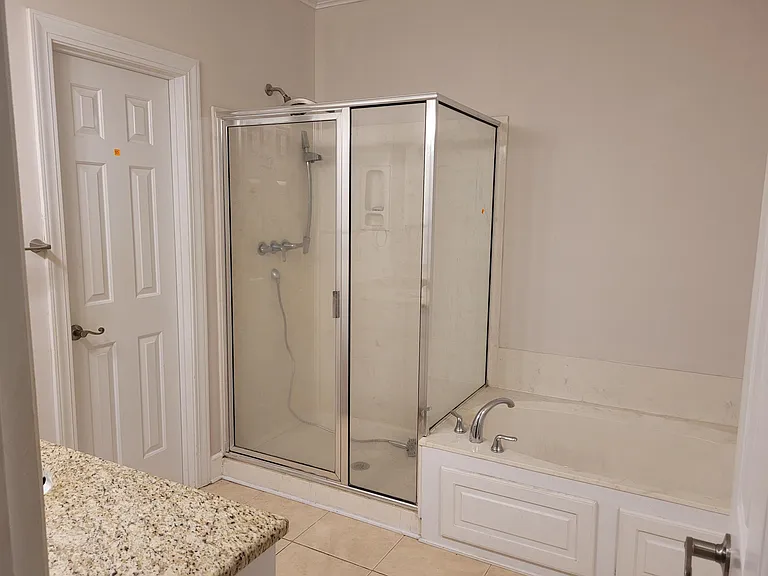 850 Torrey Pines Dr — Photo 24