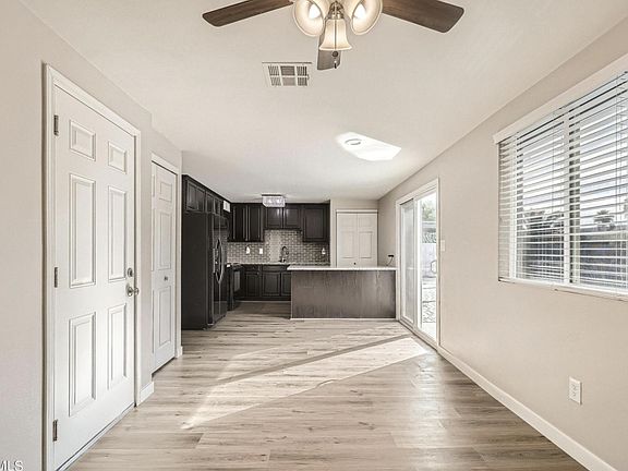 4th image of 3923 E Eugie Ave