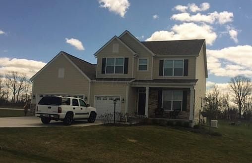 1st image of 440 Meadows Dr