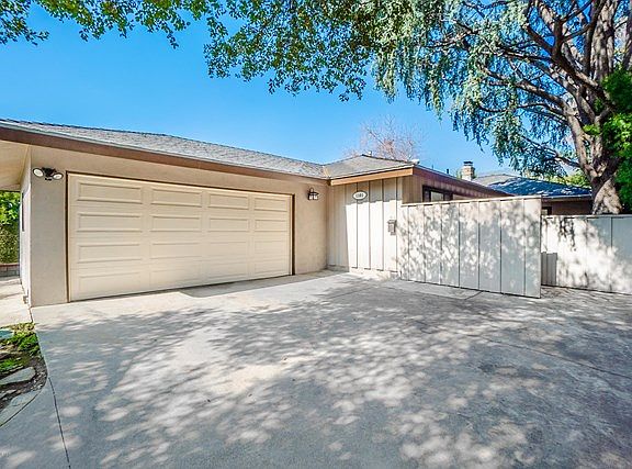 4th image of 1101 E Mendocino St