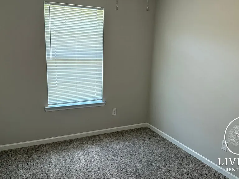 87 Oak Rd NE — Photo 15