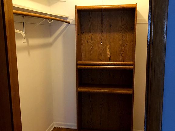 4th image of 750 W Dempster St #104