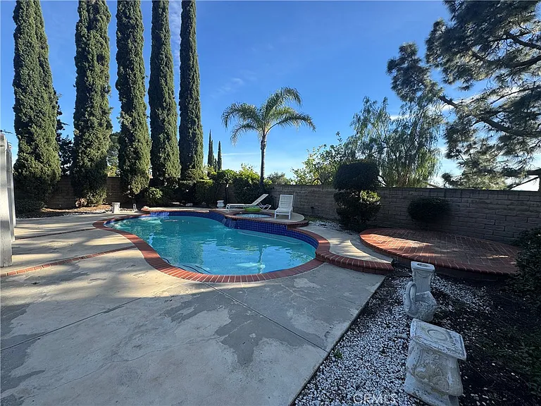 11445 Etiwanda Ave — Photo 27