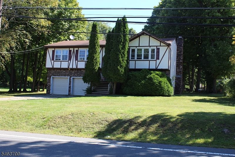 1st image of 37 Center Grove Rd