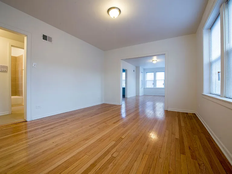 404 S 4th Ave — Photo 8