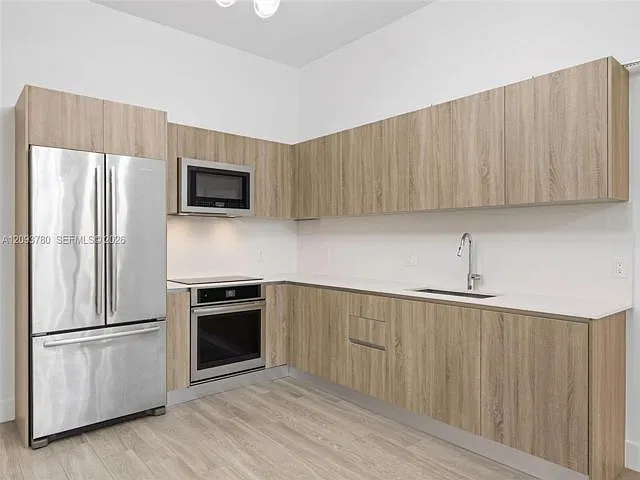 2 bed, 2.0 bath, $5,450 — Photo 2