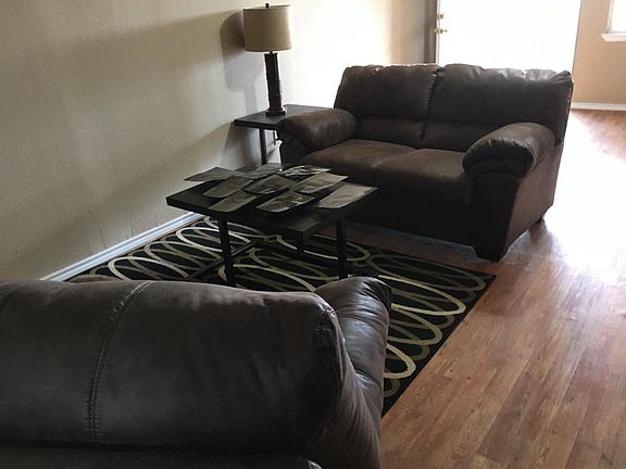 5th image of 750 Bonham St APT 240