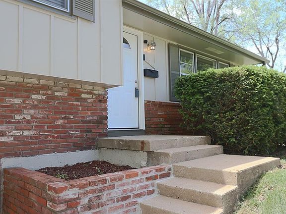4th image of 12016 Belmont Ave