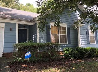14219 Carriage Lake Dr, Charlotte, NC 28273
