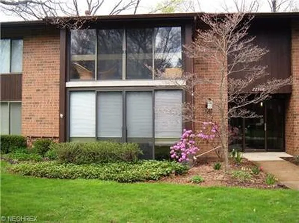22968 Maple Ridge Rd Unit 105, North Olmsted, OH 44070