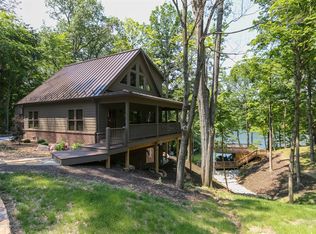 7698 S Indian Ridge Dr, Trafalgar, IN