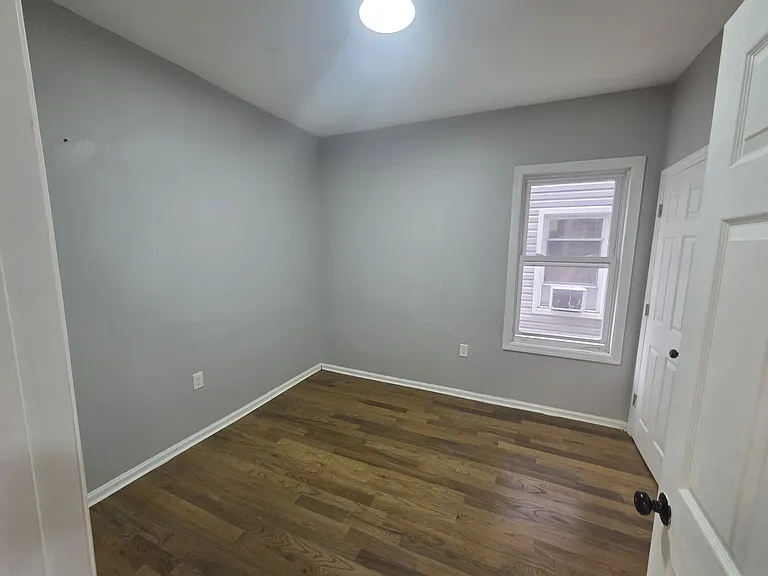 83 Sheppard Ave #1 — Photo 16