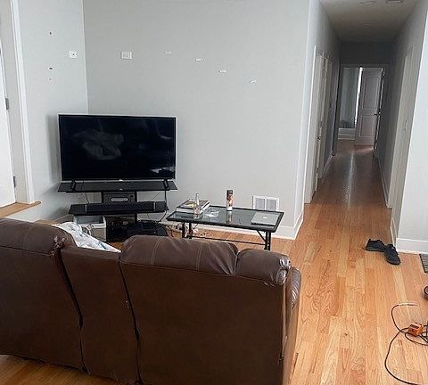 5th image of 5201 W Belmont Ave #5205-2D