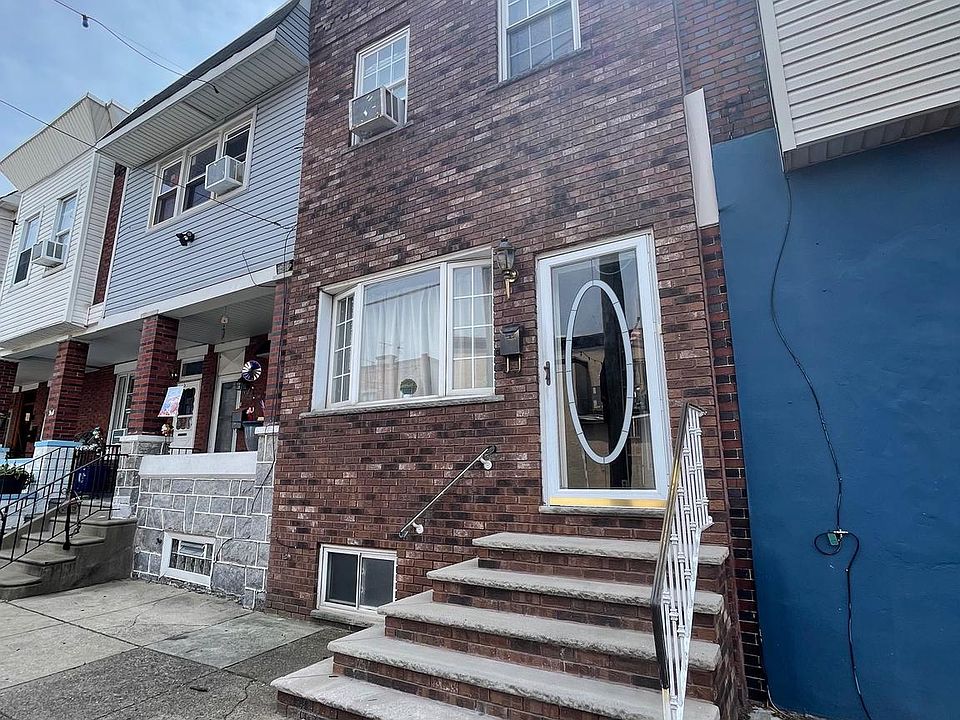 2nd image of 360 W Ritner St