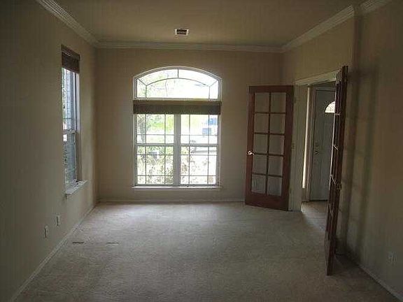 Formal Liv Rm