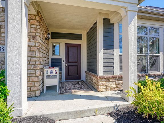 4th image of 10238 Spicebrush Dr