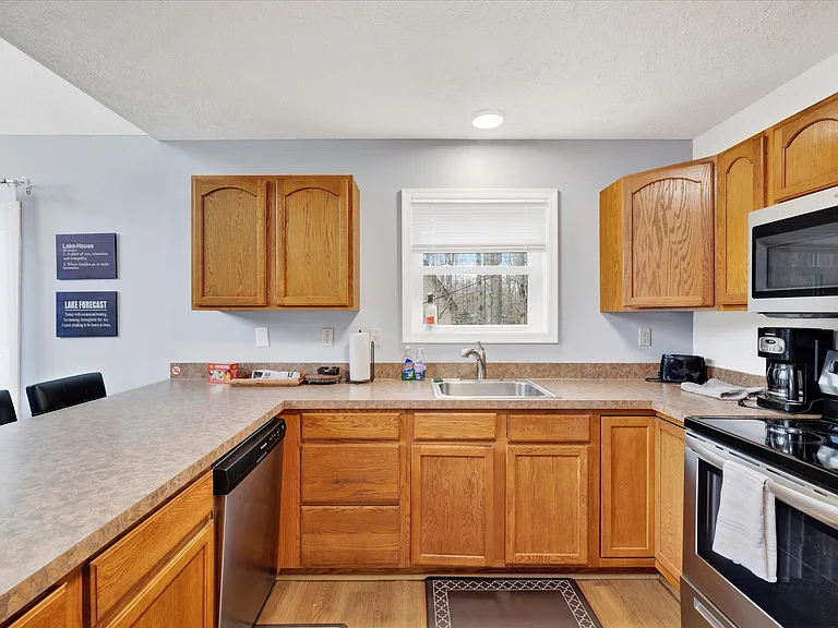 309 Stroud Ct — Photo 12