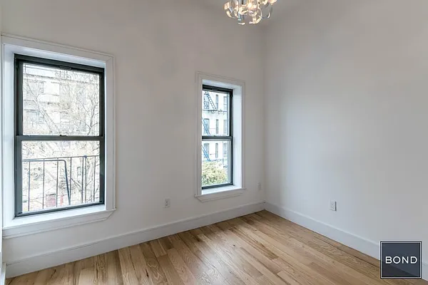 Rented by Bond New York | media 15