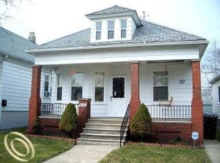 5025 Eldridge St, Hamtramck, MI 48212