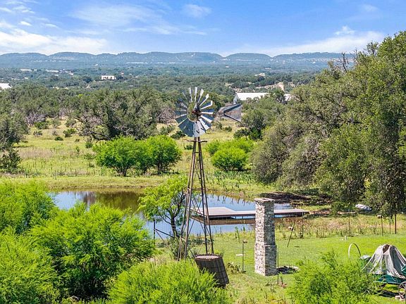 5th image of 1533 Ranch Road 1323