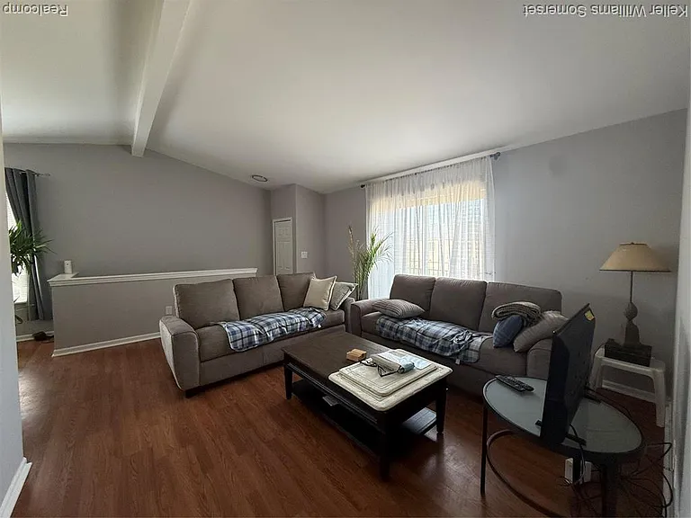 44724 Maryland Ct — Photo 5