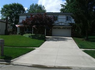 1062 Oakbrooke Dr, Medina, OH