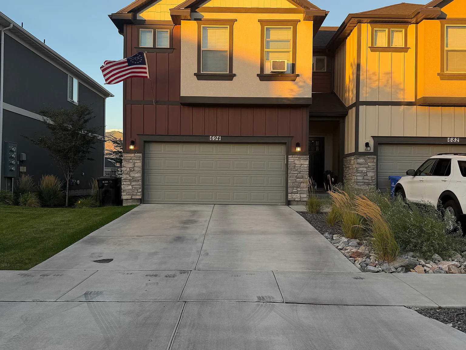 4 bed, 2.5 bath, 2277 sqft, $2,495 — Photo 3