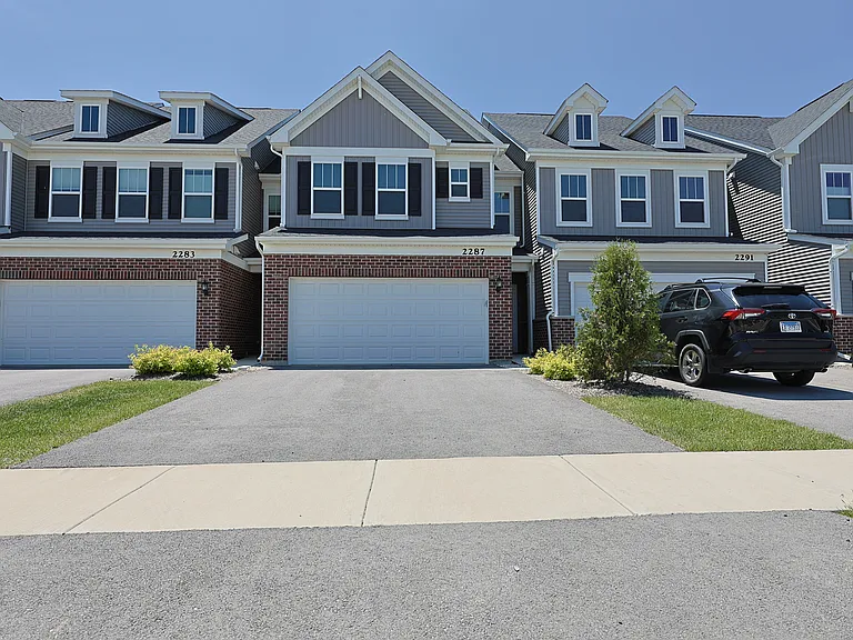 2287 Ryegrass Ln — Photo 1