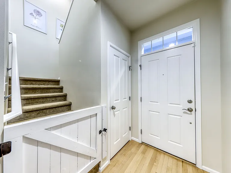 4619 Strathmore Cir SW — Photo 3