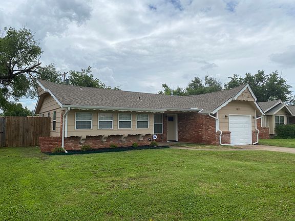 3rd image of 1413 Shalimar Dr