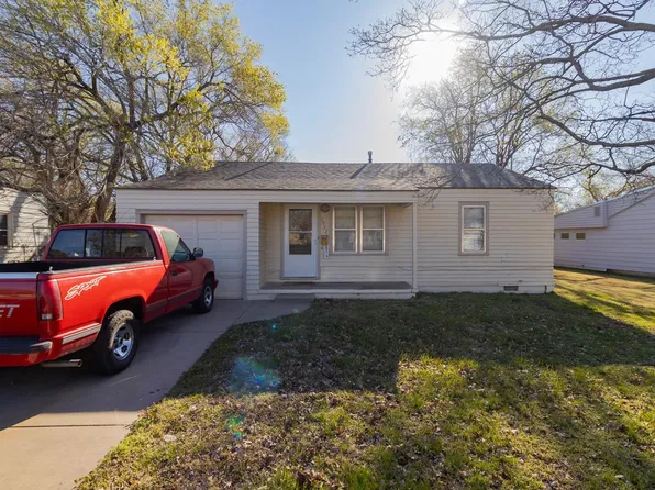 1932 S Edgemoor Dr, Wichita, KS 67218