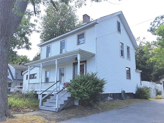 2nd image of 92 Railroad Ave