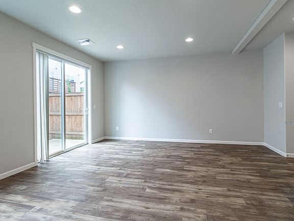 5th image of 8624 NE 26th Cir