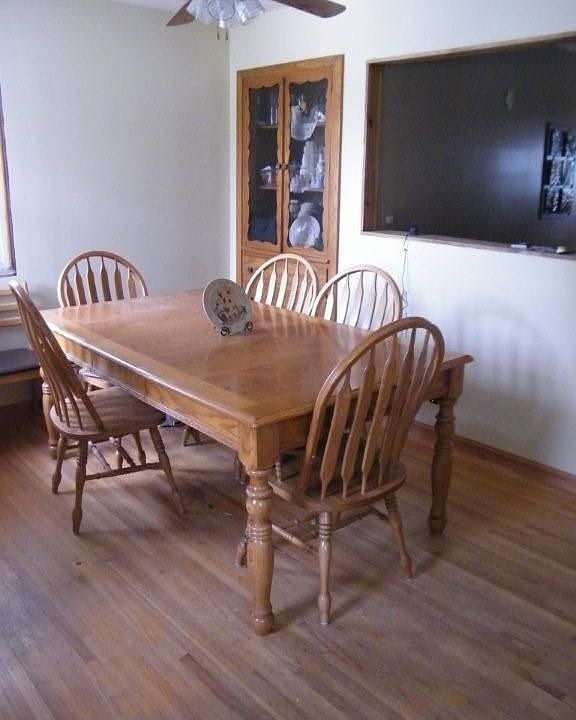 Hardwood floors, built in hutch.