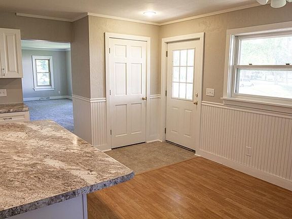 5th image of 536 S 10th St