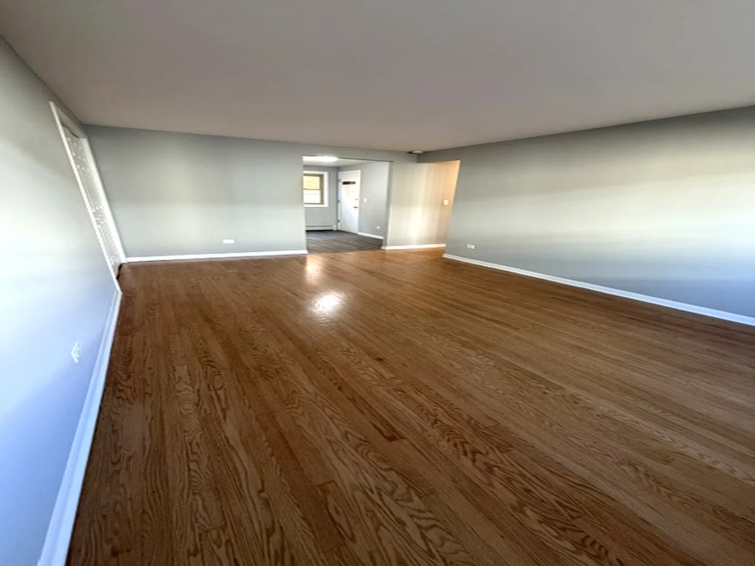 1 bed, 1300 sqft, $1,895 — Photo 3