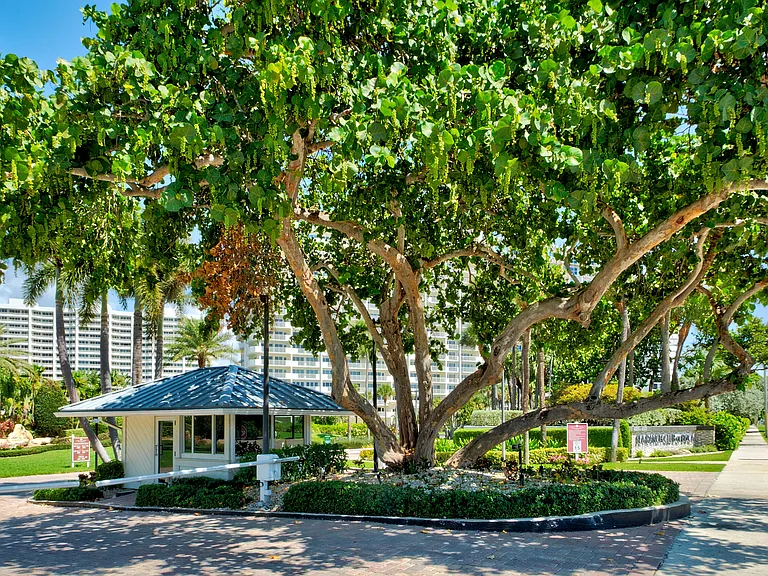 4201 N Ocean Blvd #608 — Photo 12