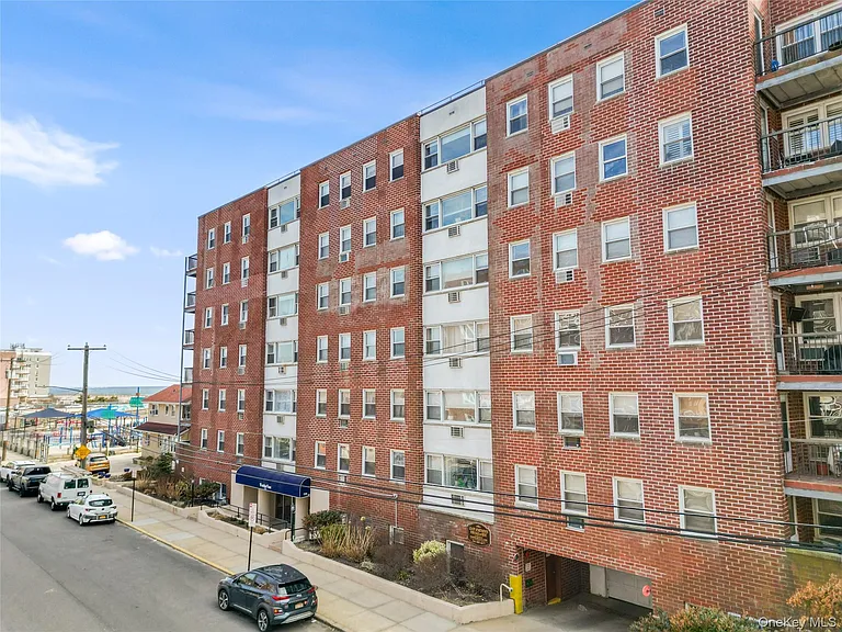 750 Shore Rd #2G — Photo 41