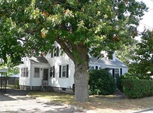 90 Kenmore St, Pawtucket, RI 02861